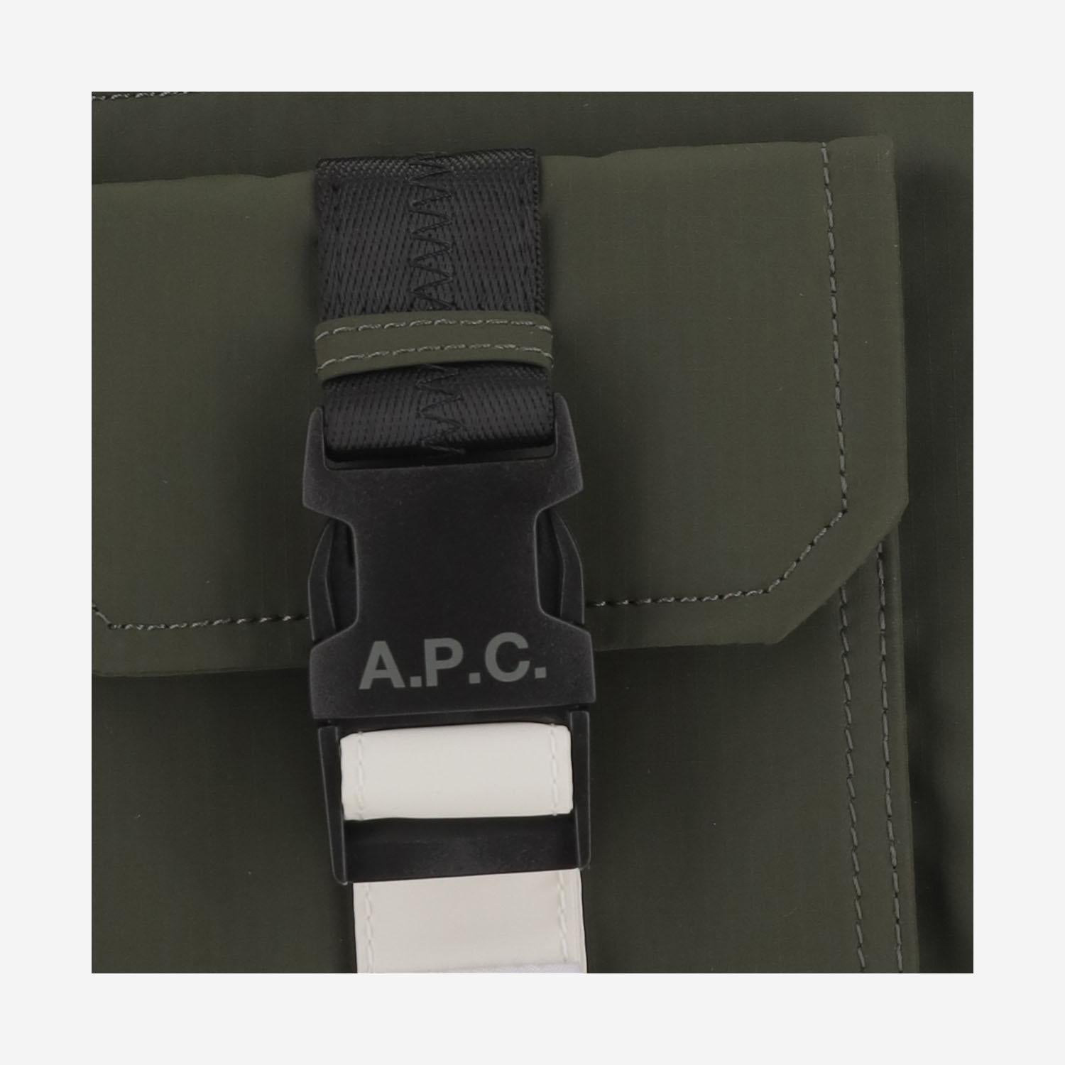 A.P.C. PAAFHH62219JAD